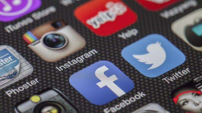 Social network, postare è da boomer?