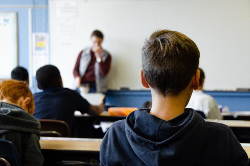 Scuola, piano straordinario da 50mila assunzioni