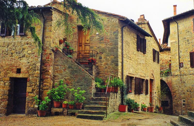 Il Teatro Povero che riporta i giovani nei borghi italiani