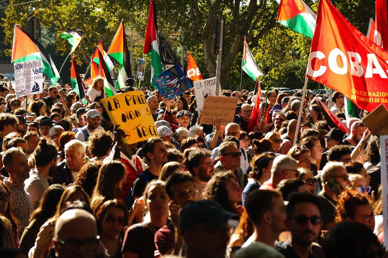 1 milione di persone a Roma per protestare contro il genocidio a Gaza