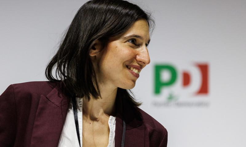 Elly Schlein "cavalla che non fa figli"