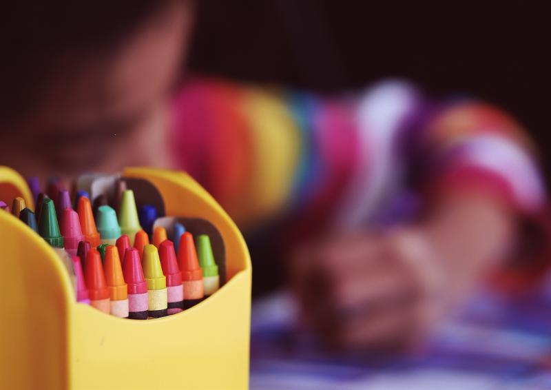 Scuola, un bambino su cinque non è in grado di scrivere in corsivo