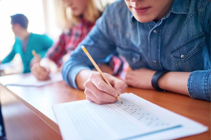 La maturità come rito di passaggio: consigli etnologici per affrontare l’esame più simbolico della vita