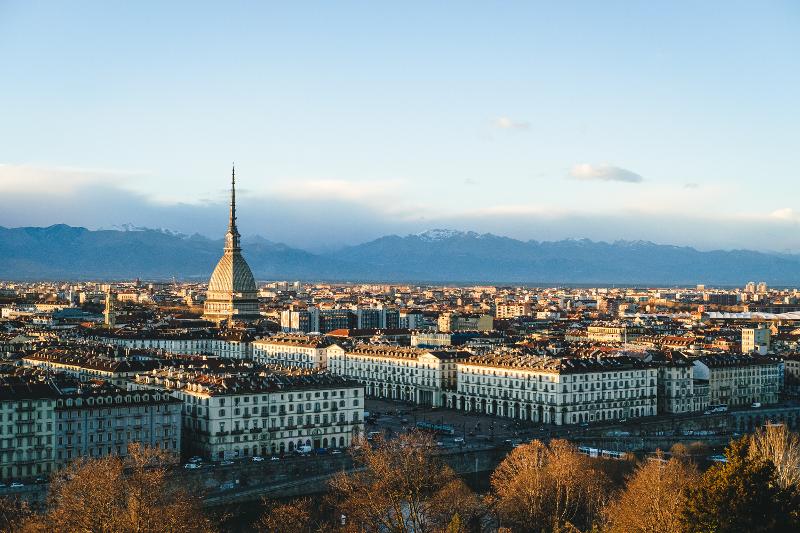 Torino, più spazi di aggregazione, meno inquinamento