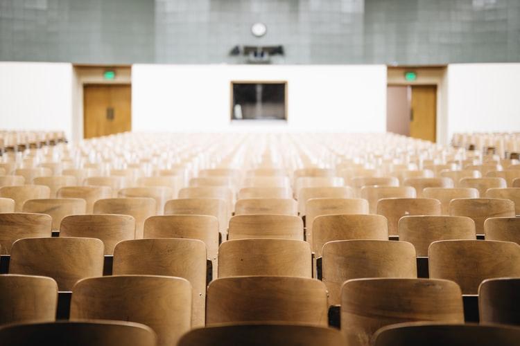 Covid, lo scandalo delle università
