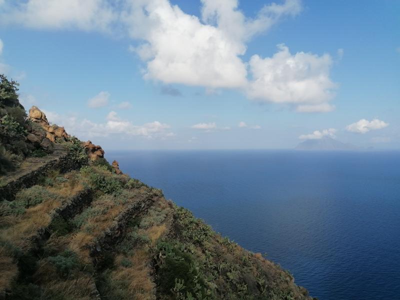 Acqua Aria Terra Fuoco: con i bambini delle Eolie per raccontare il territorio